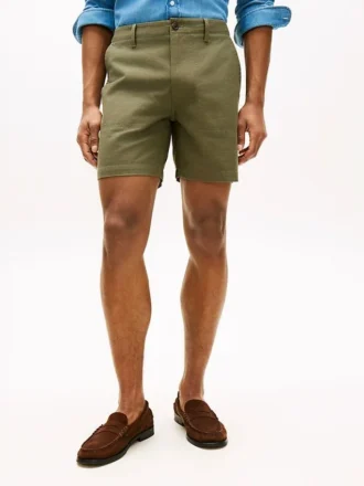 Pantalones cortos utilitarios de corte regular de 18 cm