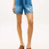 Pantalones cortos vaqueros de talle alto con cinturón