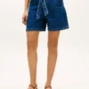 Pantalones cortos vaqueros de talle alto con cinturón Pantalones cortos vaqueros de talle alto con cinturón
