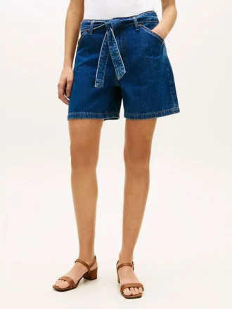 Pantalones cortos vaqueros de talle alto con cinturón