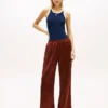 Pantalones elásticos de satén con cintura elástica y pierna ancha Pantalones elásticos de satén con cintura elástica y pierna ancha