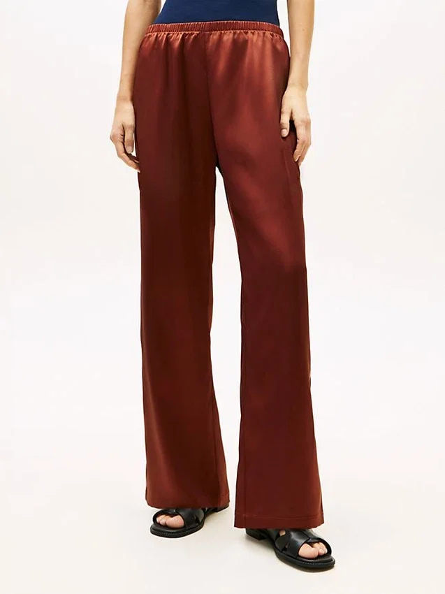 Pantalones elásticos de satén con cintura elástica y pierna ancha Pantalones elásticos de satén con cintura elástica y pierna ancha