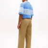 Pantalones holgados con pliegues y tacto de papel Pantalones holgados con pliegues y tacto de papel