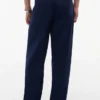 Pantalones holgados de mezcla de lana con tejido seersucker Pantalones holgados de mezcla de lana con tejido seersucker