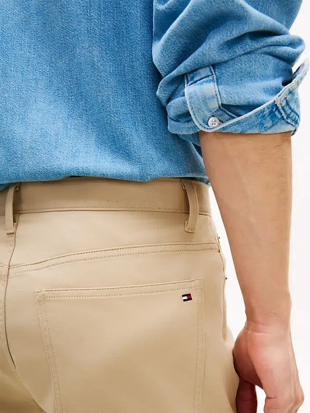 Pantalones rectos de 5 bolsillos Pantalones rectos de 5 bolsillos