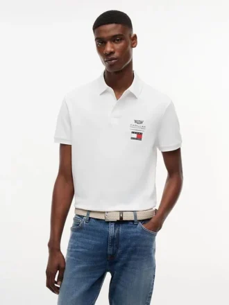 Polo con el logotipo del equipo Tommy x Cadillac F1® Team