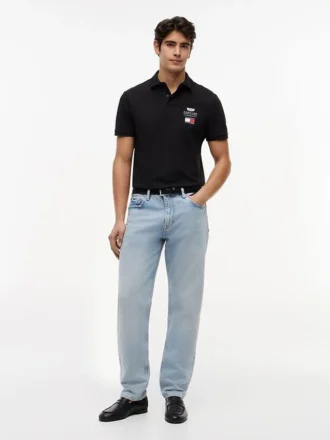 Polo con el logotipo del equipo Tommy x Cadillac F1® Team