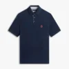 Polo con logotipo del escudo del archivo, corte clásico Polo con logotipo del escudo del archivo, corte clásico