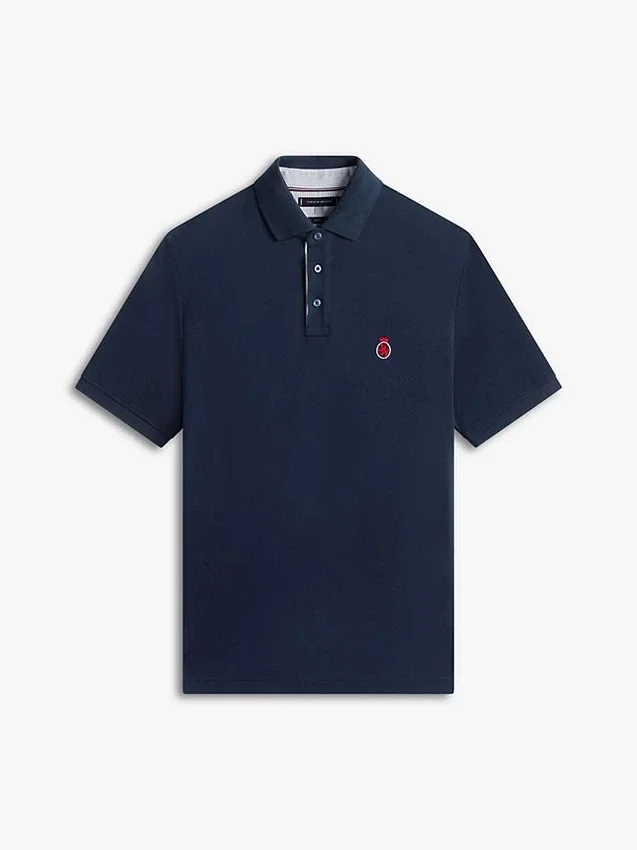 Polo con logotipo del escudo del archivo, corte clásico Polo con logotipo del escudo del archivo, corte clásico