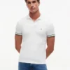 Polo de algodón liso de corte entallado