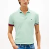 Polo de algodón liso de corte entallado