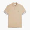 Polo de algodón liso de corte entallado