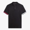 Polo de algodón liso de corte entallado