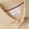 Polo de algodón liso de corte entallado