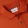 Polo de algodón liso de corte entallado