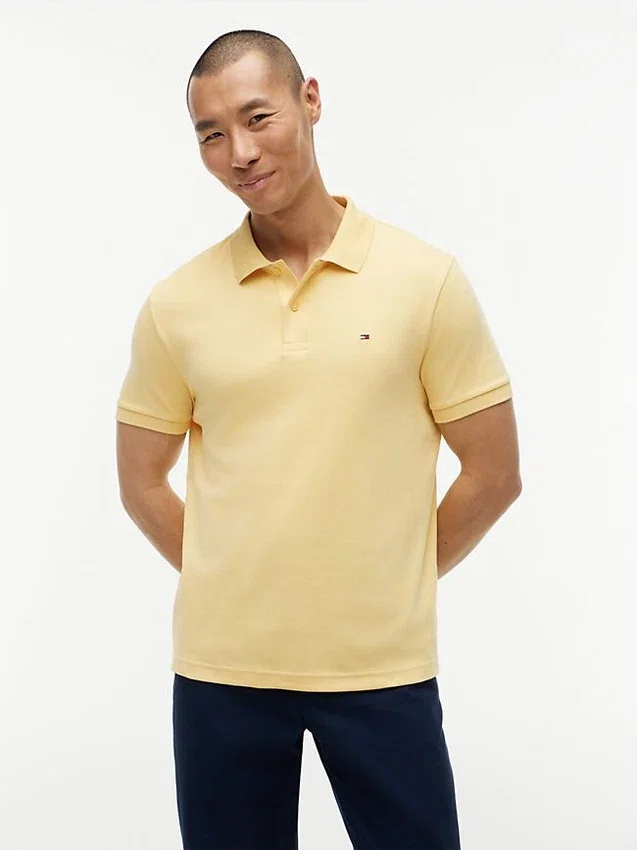 Polo de algodón liso de corte regular Polo de algodón liso de corte regular