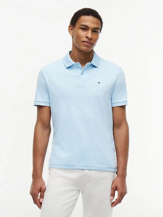 Polo de algodón liso de corte regular Polo de algodón liso de corte regular