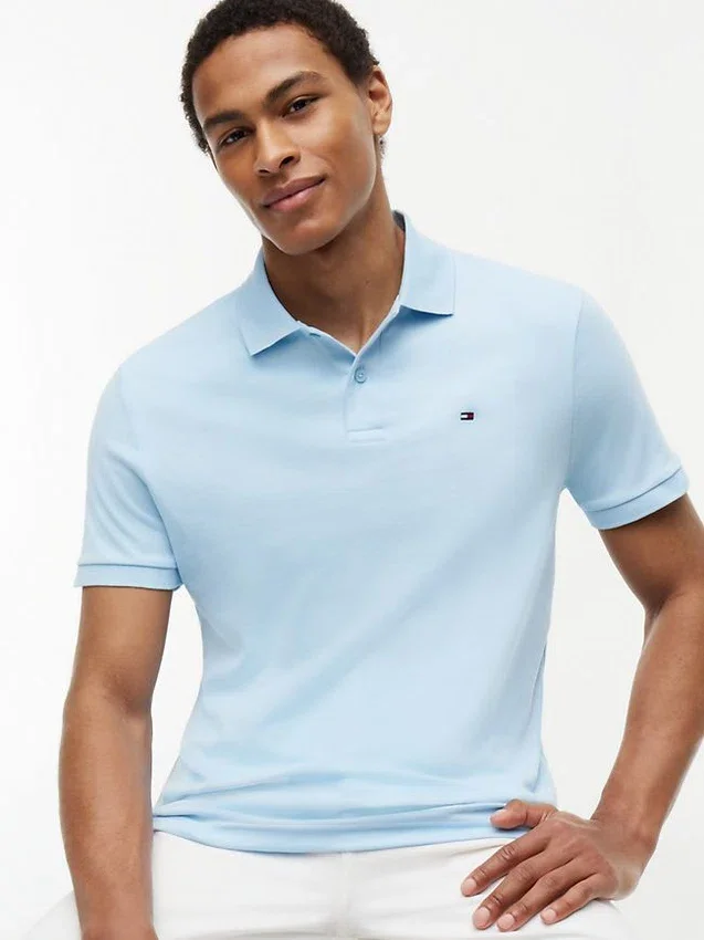 Polo de algodón liso de corte regular Polo de algodón liso de corte regular