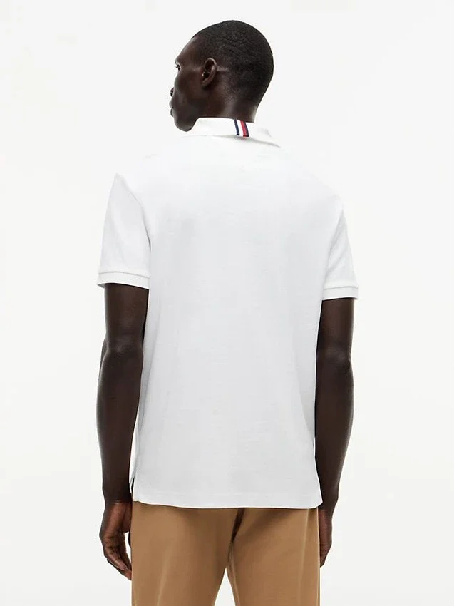 Polo de algodón liso de corte regular Polo de algodón liso de corte regular
