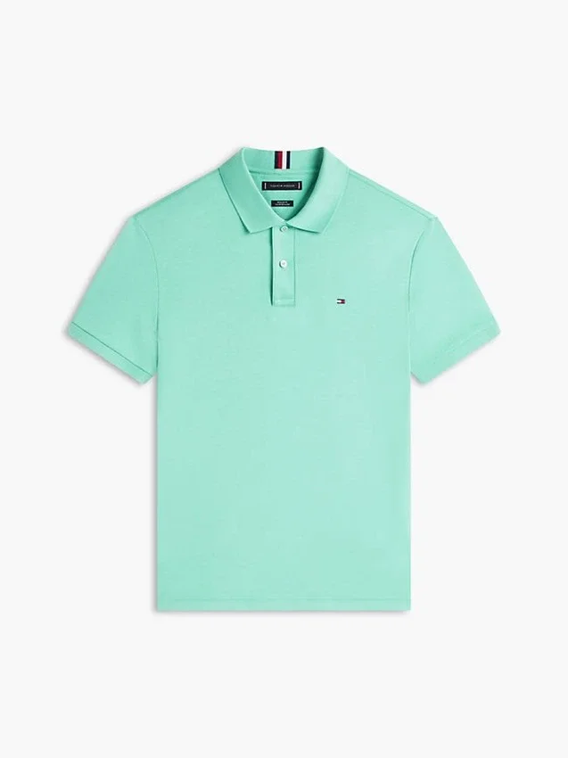 Polo de algodón liso de corte regular Polo de algodón liso de corte regular