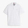 Polo de algodón liso de corte regular Polo de algodón liso de corte regular