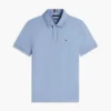 Polo de algodón liso de corte regular Polo de algodón liso de corte regular
