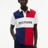 Polo de corte regular con bloques de color