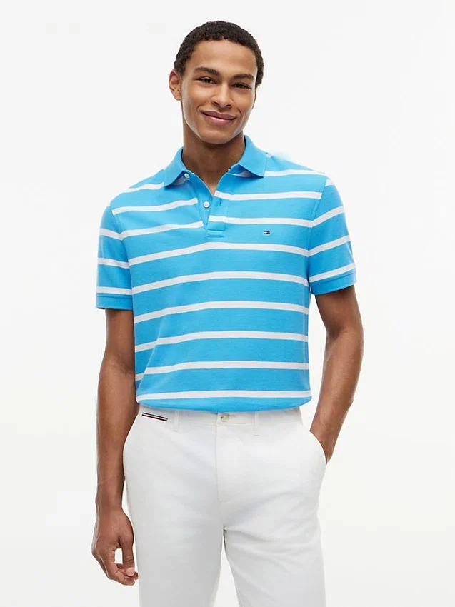 Polo de corte regular con rayas y tejido transpirable Polo de corte regular con rayas y tejido transpirable