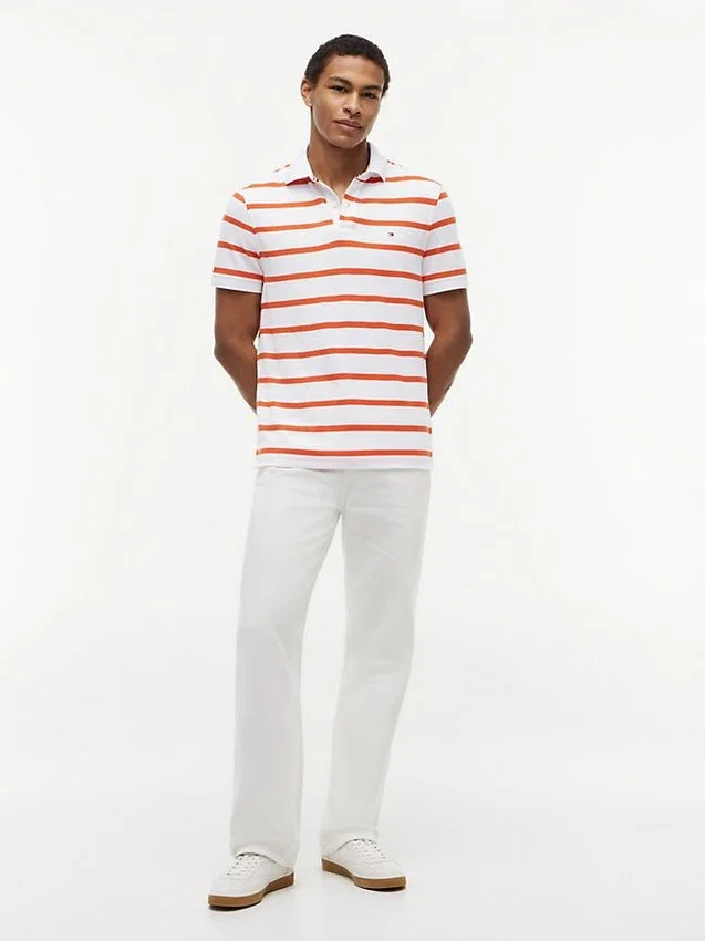 Polo de corte regular con rayas y tejido transpirable Polo de corte regular con rayas y tejido transpirable