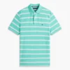 Polo de corte regular con rayas y tejido transpirable Polo de corte regular con rayas y tejido transpirable