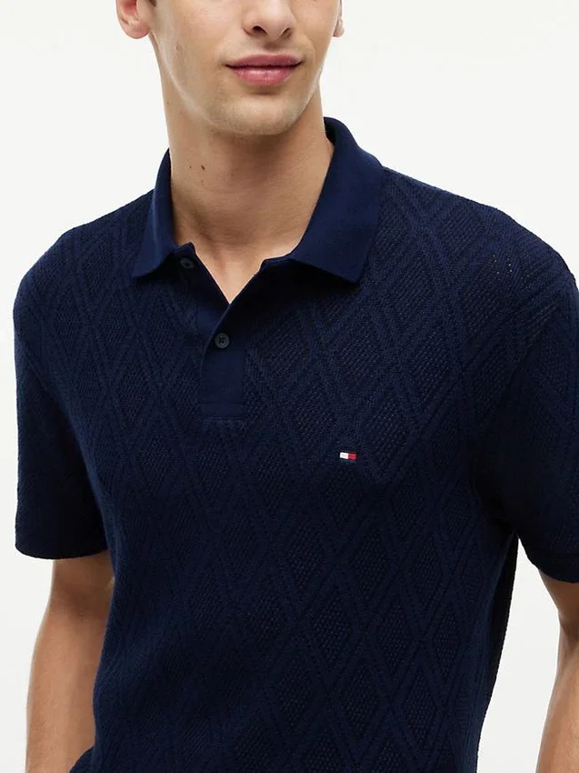 Polo de jacquard texturado de corte clásico Polo de jacquard texturado de corte clásico