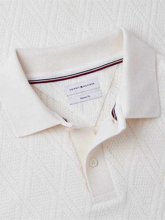 Polo de jacquard texturado de corte clásico Polo de jacquard texturado de corte clásico