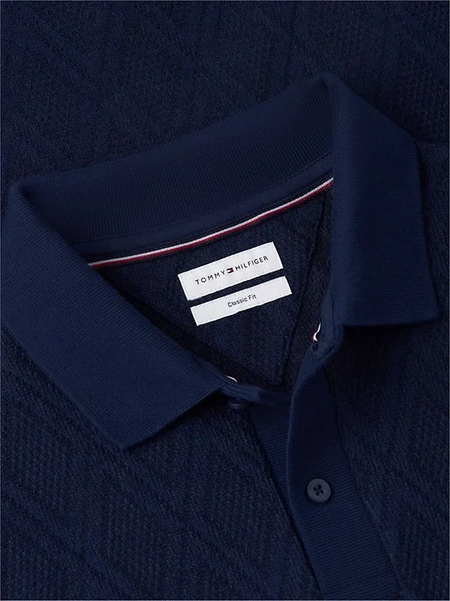 Polo de jacquard texturado de corte clásico Polo de jacquard texturado de corte clásico