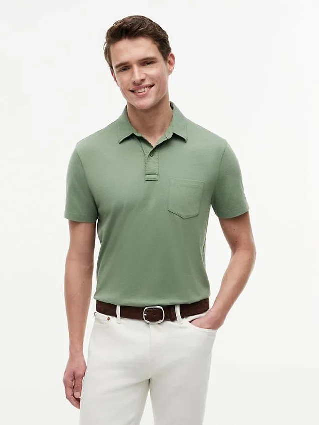 Polo de jersey con bolsillo y corte regular Polo de jersey con bolsillo y corte regular