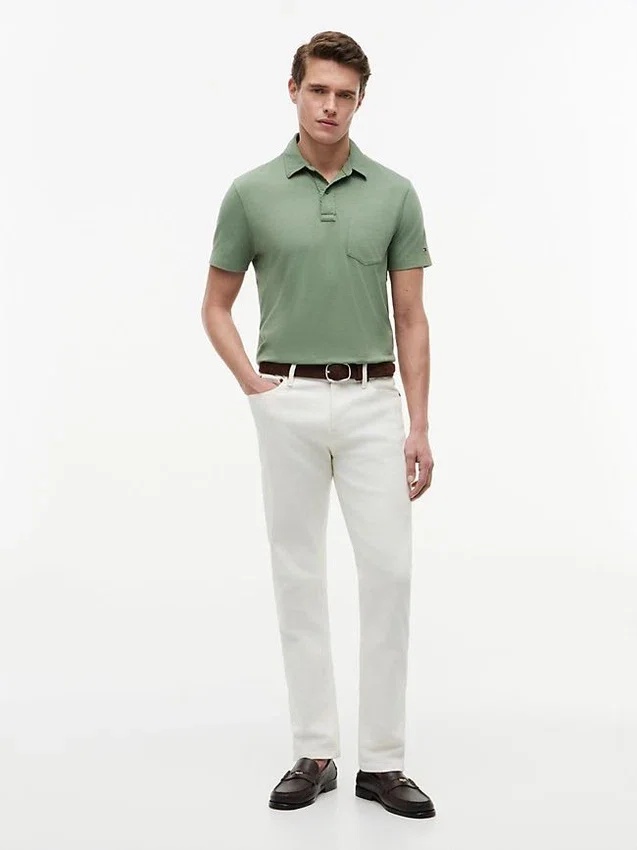 Polo de jersey con bolsillo y corte regular Polo de jersey con bolsillo y corte regular