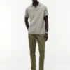 Polo de Oxford texturizado con acabado slub de corte regular Polo de Oxford texturizado con acabado slub de corte regular