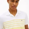 Polo de piqué con bloques de color y corte regular