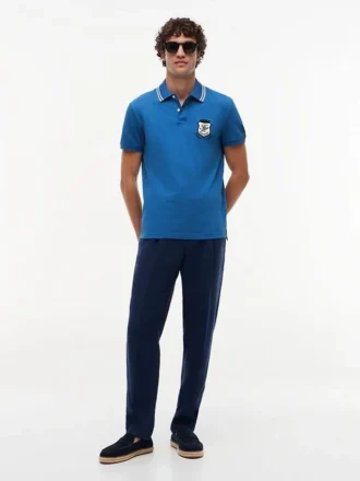 Polo de piqué con escudo monograma de corte regular