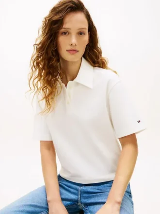 Polo de piqué con monograma en letra cursiva y corte holgado
