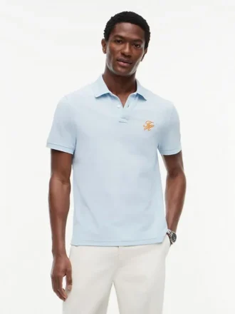 Polo de piqué con monograma en letra cursiva y corte regular
