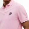 Polo de piqué con monograma en letra cursiva y corte regular