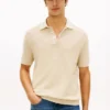 Polo de punto con textura de gofre y manga corta