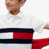 Polo elástico con bandera y bloques de color para niño Polo elástico con bandera y bloques de color para niño