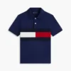 Polo elástico con bandera y bloques de color para niño Polo elástico con bandera y bloques de color para niño
