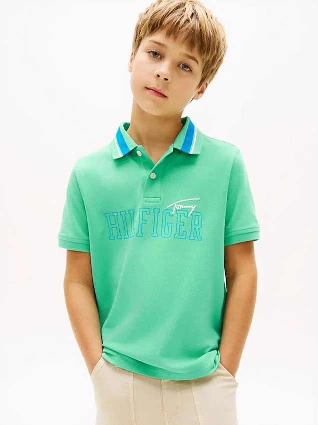 Polo elástico con el logotipo de Hilfiger para niño Polo elástico con el logotipo de Hilfiger para niño