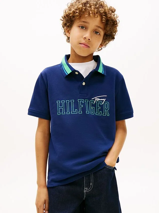 Polo elástico con el logotipo de Hilfiger para niño Polo elástico con el logotipo de Hilfiger para niño