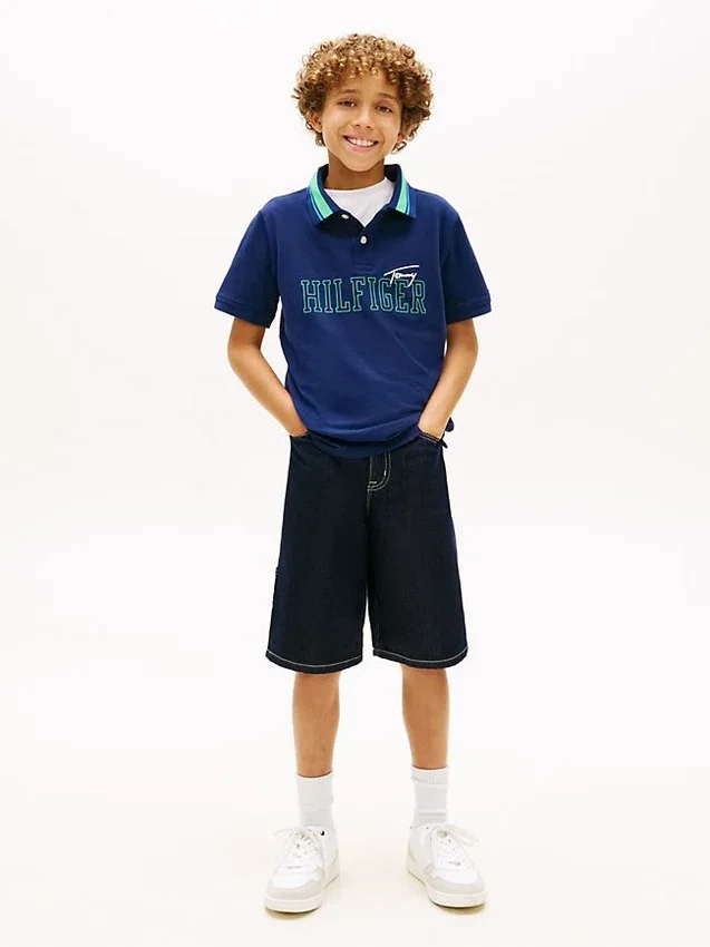 Polo elástico con el logotipo de Hilfiger para niño Polo elástico con el logotipo de Hilfiger para niño