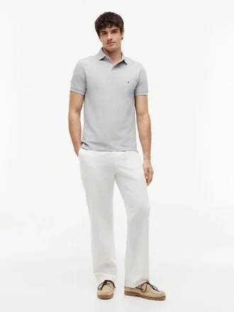 Polo Tommy de corte regular elástico