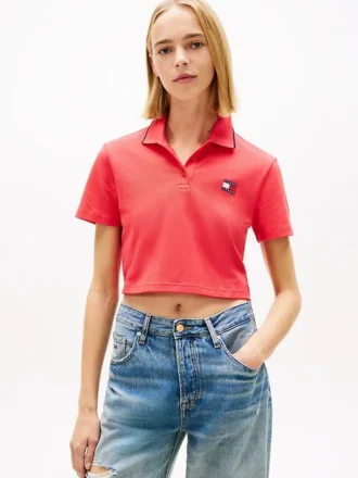 Polo Tommy Jeans de corte recto y largo corto