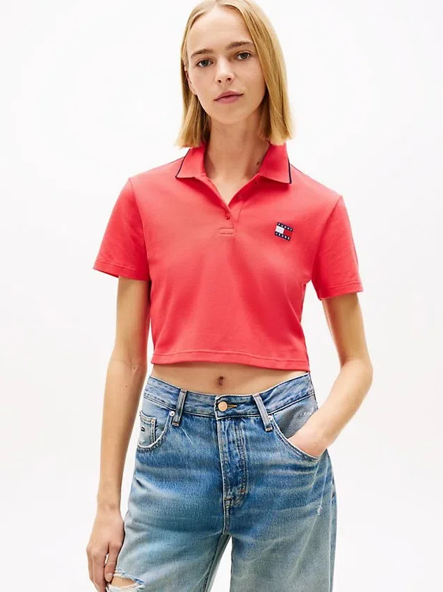 Polo Tommy Jeans de corte recto y largo corto Polo Tommy Jeans de corte recto y largo corto